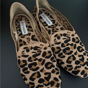 Steve Madden Tan and Black Leopard Flats